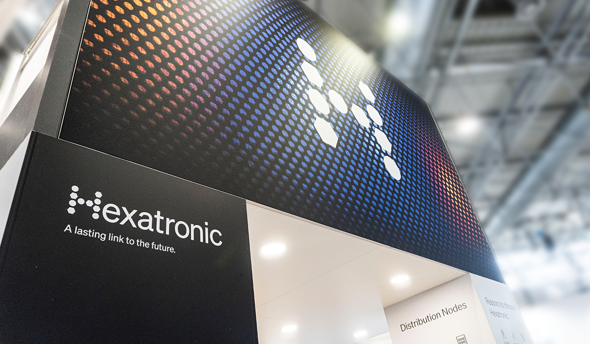 Hexatronic-booth-at-conference